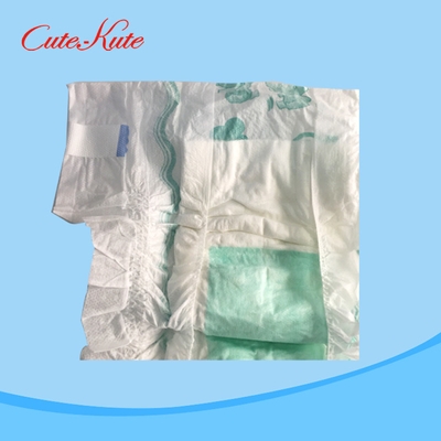 Soft Backsheet Bayi Popok Bayi 3D Anti Bocor Popok Bebas Kimia Dapat Disesuaikan