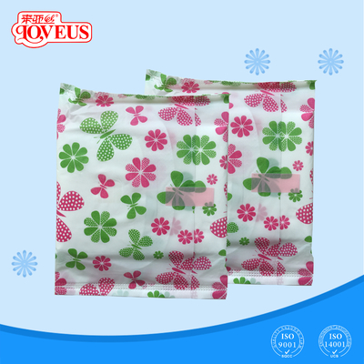 Sanitary Pads Penyerap Tinggi Dicetak Periode Sanitary Pad Bersayap Untuk Penggunaan Wanita